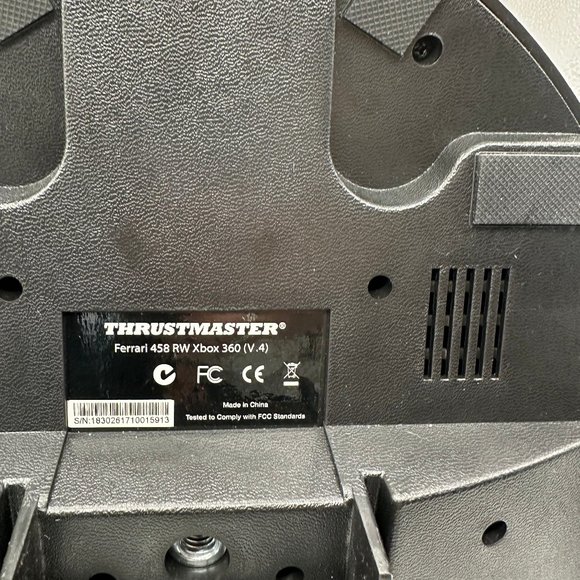 Thrustmaster Gaming Steering Wheel Ferrari 458 RW XBox 360 Pre-owned - Picture 5 of 5